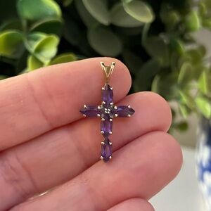 Designer Solid 10K Yellow Gold Amethyst & Diamond Cross Pendant 1.4 grams